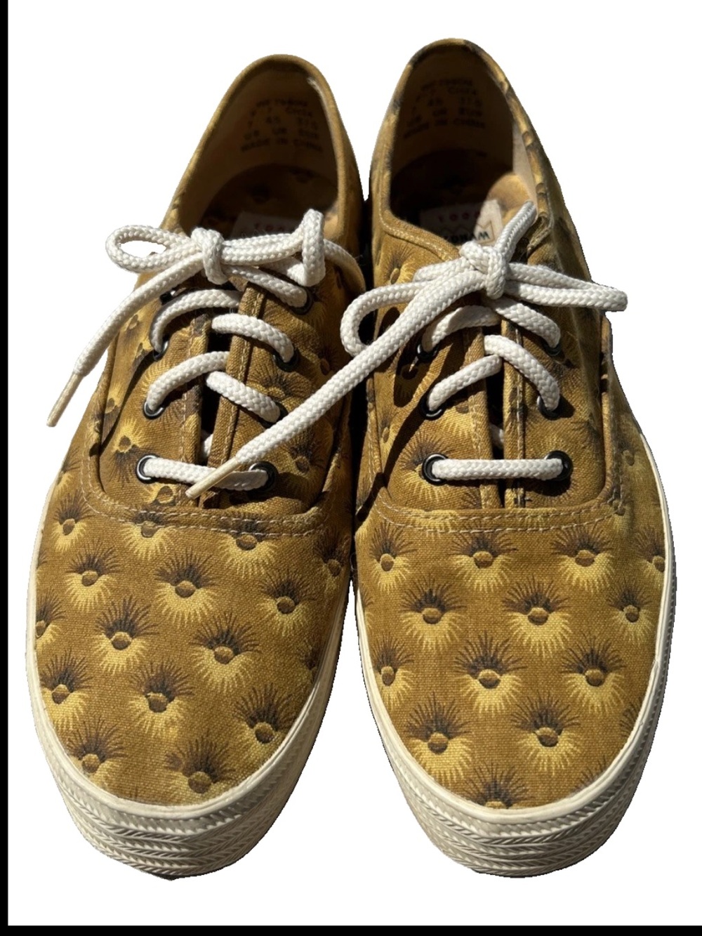 Vintage 1990s Todd Oldham for Keds sunburst lace up sneakers Women’s 7